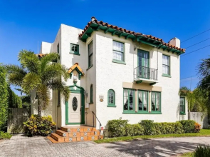 Casa del Mundo 2bd 3.5ba With Private Pool