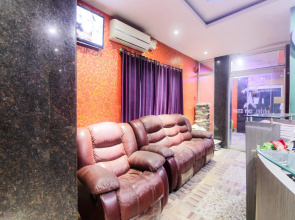 OYO Collection O 26984 New Sky Star Hotel