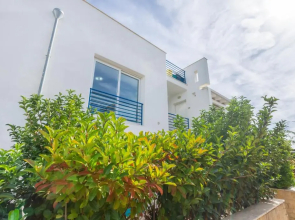 Luxury Holiday Home With Swimming Pool in Torre Lapillo