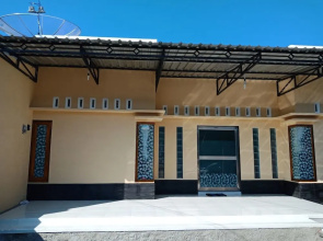 A5 Family Homestay