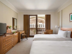 Shangri-La Barr Al Jissah Resort & Spa — Al Waha