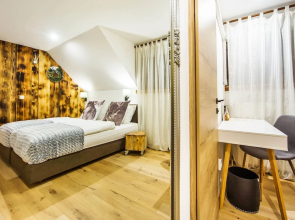 Hotel Pok