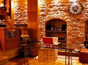 Theonimfi Guesthouse