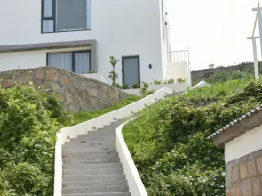 Another House Guesthouse