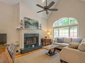 Chic Sky Valley Resort Home on Golf Course!