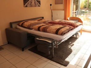 Stylish Ground-floor Stay