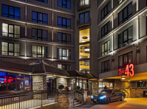 Hotel 43