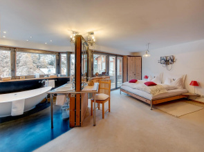 Backstage Hotel Serviced Apartments