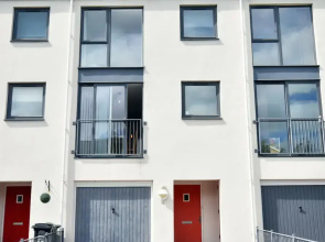 15 Pennant Place