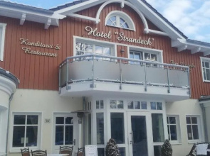 Hotel & Café Strandeck