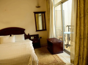 Room in Apartment - This Standard Suite Offers a Brilliant Experience With the Amenities Offered
