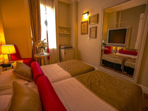 Seres Hotel Old City