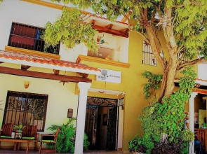 El Roble Hotel