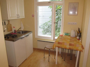 Kaupmehe Guest House