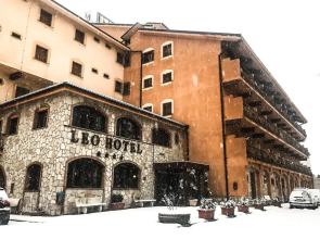 Leo Hotel