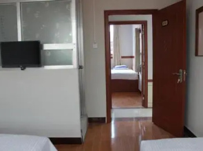 Wujiatai Fenggaoyujia Guesthouse