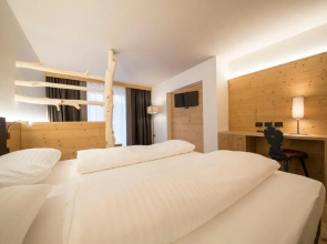 Monroc Hotel