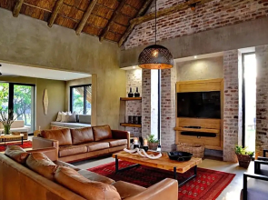 Ngala Lodge