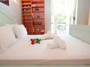 New Superb & Luminous 2 Bedroom Apartment
