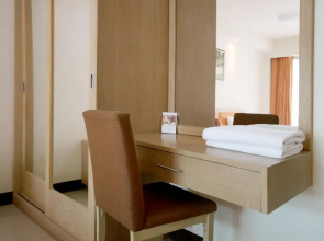 Orange Hotel