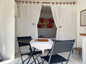 Mahina's Lodge