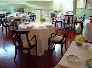 Aparthotel Hispanos 7 Suiza