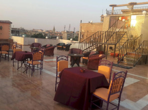 Pyramids Plateau Inn