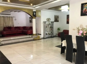 3-bed Apartment Sleeps 6 - Garden, Parking, Pets