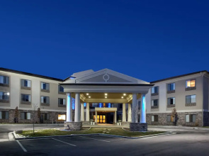 Holiday Inn Express & Suites Salt Lake City-Airport East