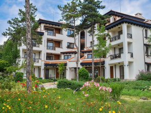 Oasis Park Aparthotel