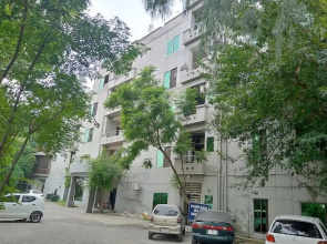 Parkway Apartments