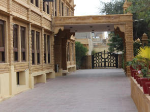 Mahadev Palace
