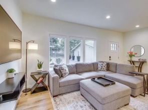 Private Yard & Fire Pit! Modern Kirkland Abode