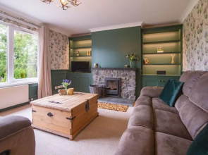 Calm Scottish Country Escape with Hot Tub Sleeps 6