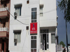 Hotel white palace