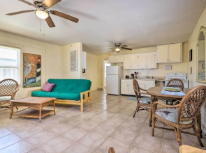 Beachfront Cottage in St Augustine - Pet Friendly!