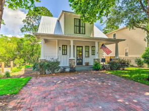 Sunny FL Home 'miss Millies Landing' w/ Deck!