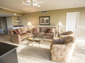 Gulf And Bay Club- F208 Updated And Great Views! 2 Bedroom Condo