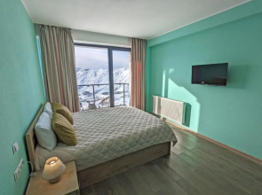 New Gudauri Twins 146
