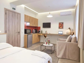 Enjoy Athens from a funky studio near Acropolis!