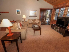 Mountainback #53, Loft