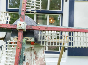 Stylish Holiday Home with Box Bed near Lake Veere