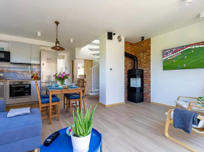 Seaview House with fireplace