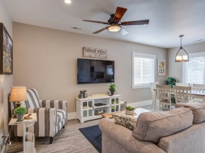 The Olympic Guest House 2 Bdrm Modern Perfection