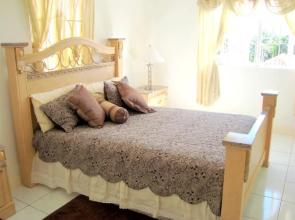 2 Br Townhouse In Montego Bay - Prj 1457