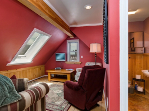 Ontario Park City bungalow