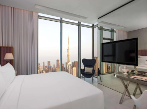 SLS Dubai Hotel & Residences