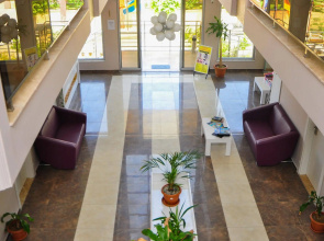 A Hotel Side