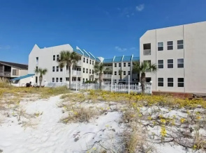 Poolside Villas 308 2 Bedroom Condo by RedAwning