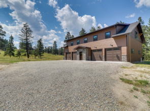 Modern Kalispell Retreat: 37 Mi to Glacier NP